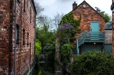 Old buildings on the river Slea in Sleaford.jpg