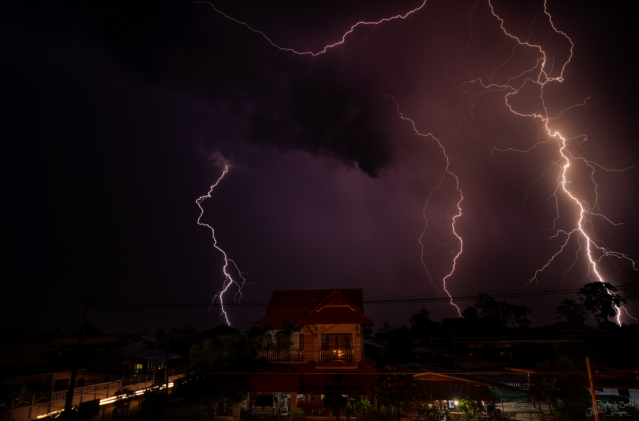 Baan Jaan Lightning_003_2048.jpg